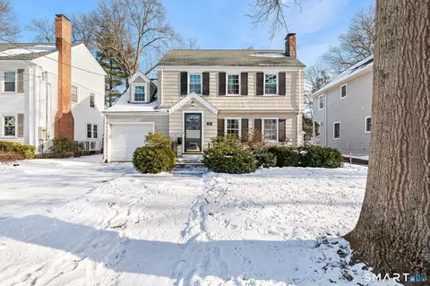 220 Griswold Dr, West Hartford, CT 06119