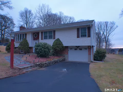 249 Coram Rd, Shelton, CT 06484