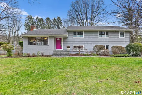 2 Rockyfield Rd, Westport, CT 06880