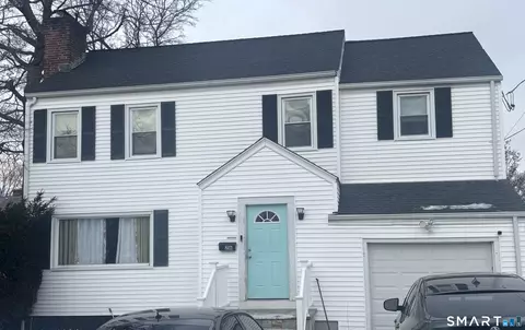 26 Marsdale Ave, Bridgeport, CT 06606