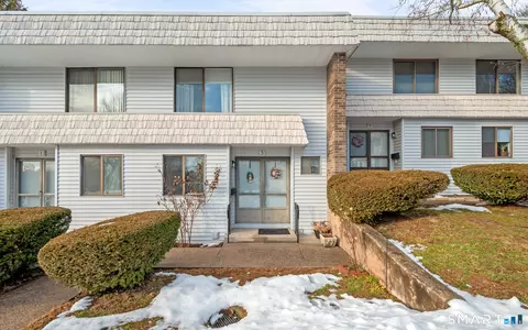 3 Bayberry Ct #3, Cromwell, CT 06416