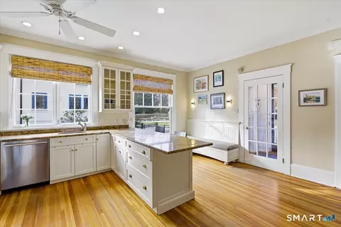 Kitchen - 144 Edgehill Rd, Hamden, CT 06517 photo 2 of 3