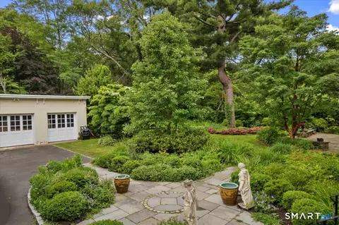 Exterior - 144 Edgehill Rd, Hamden, CT 06517 photo 7 of 7