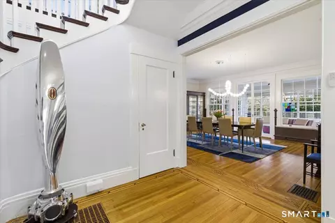 Entry Way - 144 Edgehill Rd, Hamden, CT 06517 photo 3 of 5