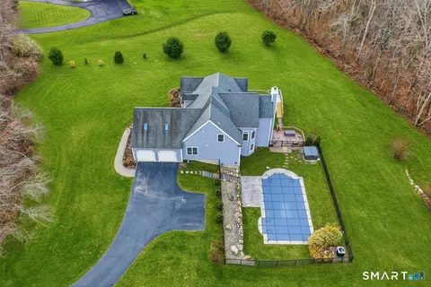 121 Watson Rd, Preston, CT 06365