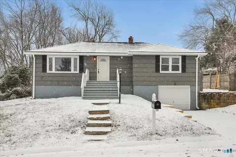 23 Rosemary Ln, Wolcott, CT 06716