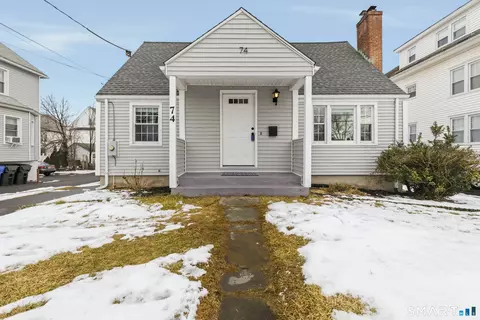 74 Lancaster Rd, West Hartford, CT 06119