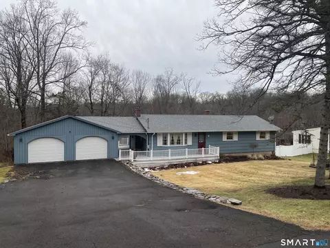52 Skylark Dr, Northford, CT 06472