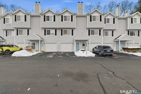 310 Boston Post Rd #76, Waterford, CT 06385