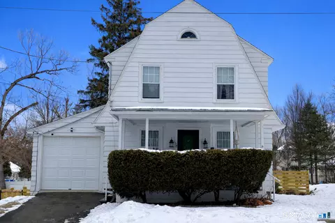 32 Lardner Rd, Bristol, CT 06010