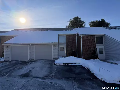 705 Lake Ave #11, Bristol, CT 06010