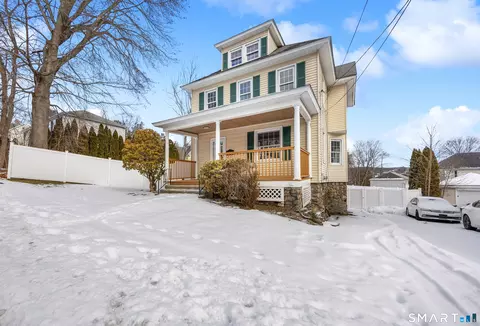53 Walnut St, Naugatuck, CT 06770