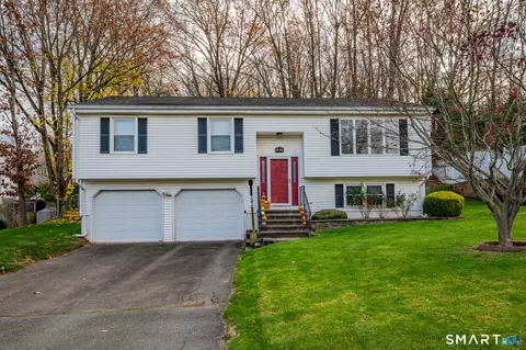 141 Old Turnpike Rd, Southington, CT 06489