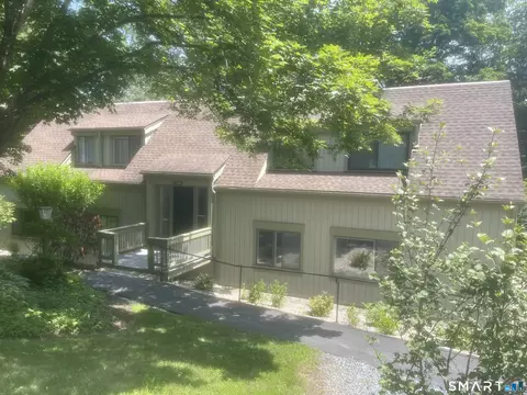 277 Heritage Vlg #C, Southbury, CT 06488