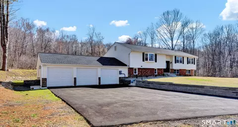 111 Mountain Rd, Granby, CT 06060