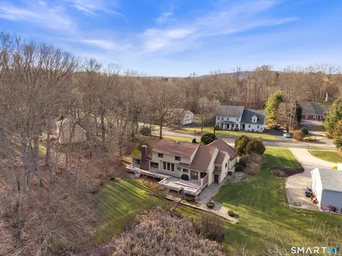35 Stonehenge Pl, Cheshire, CT 06410