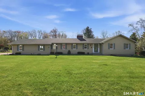 19 Andmar Ln, South Windsor, CT 06074