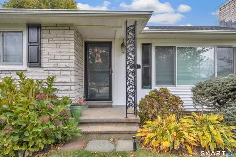 144 Ripton Rd, Shelton, CT 06484
