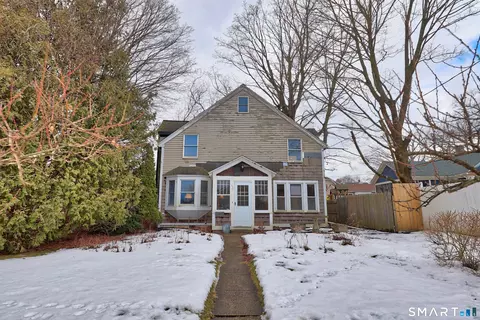 154 Leffingwell Ave, Waterbury, CT 06710
