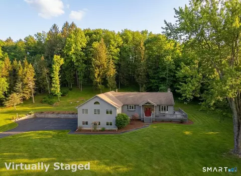 61 Edwards Rd, Bethany, CT 06524