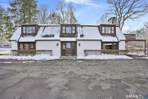 355 North St, Ridgefield, CT 06877