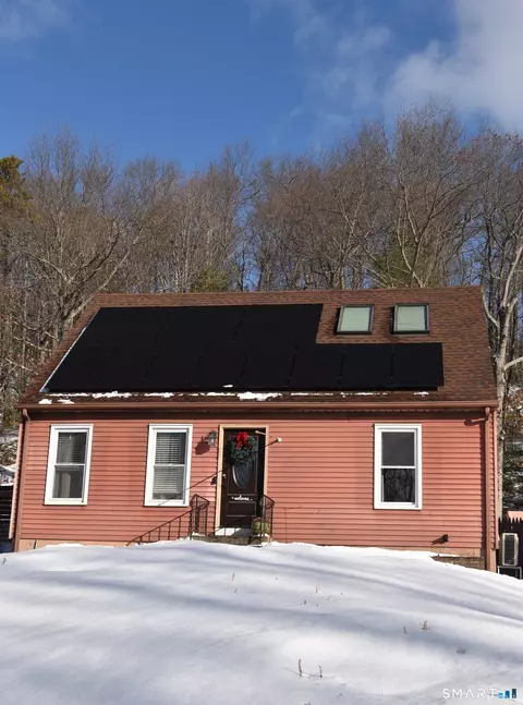 88 Barlow St, Bristol, CT 06010