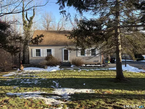 100 N Airline Rd, Wallingford, CT 06492