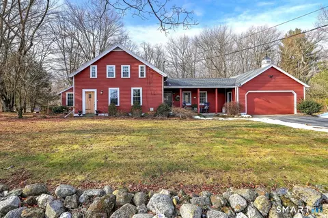 1124 Johnson Rd, Woodbridge, CT 06525