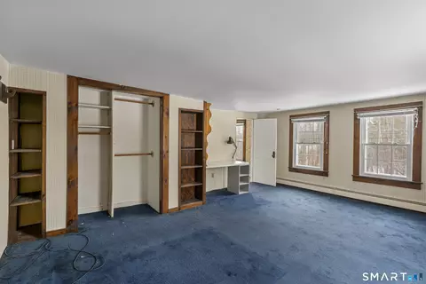 Bedroom - 392 Boston Neck Rd, Suffield, CT 06078 photo 5 of 6