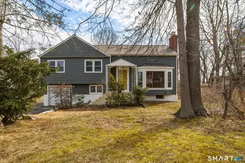 60 Corbin Rd, Hamden, CT 06517