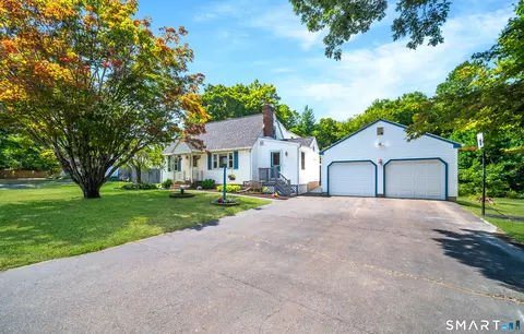183 Aston Ln, Middletown, CT 06457