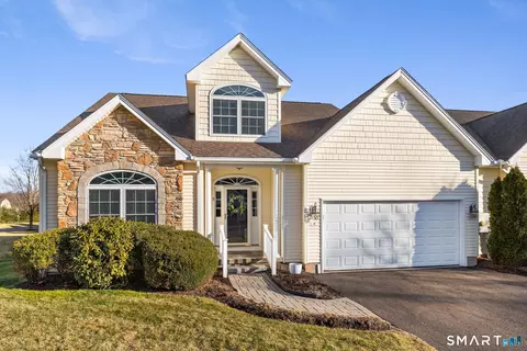 9 Green Briar Dr #9, Suffield, CT 06078