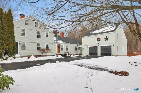1090 Matthews St, Bristol, CT 06010