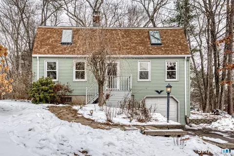 87 Hilltop Rd, Windsor, CT 06095