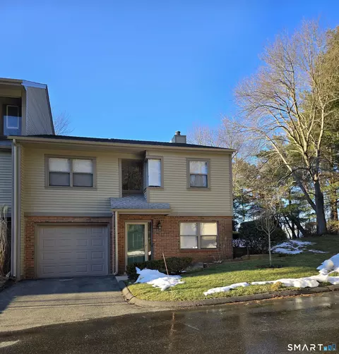 108 Metacomet Dr #108, Meriden, CT 06450