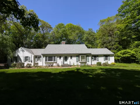 117 Crest Rd, Middlebury, CT 06762