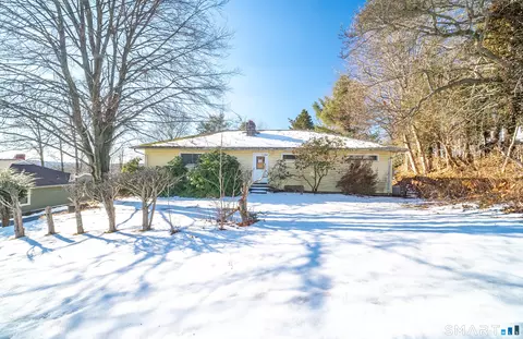 26 Eddy Ave, Meriden, CT 06451
