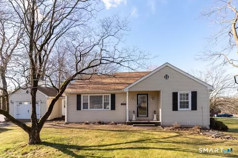 1326 Meriden Ave, Southington, CT 06489