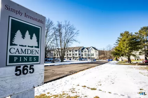 565 Newfield St #34, Middletown, CT 06457