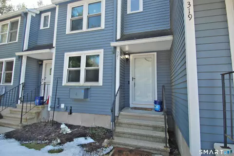 321 Greens Loop #321, Cheshire, CT 06410