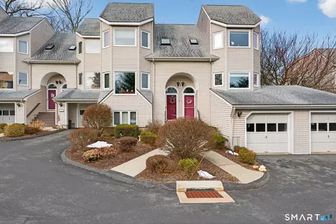 6 Lakeview Dr #6, Branford, CT 06405