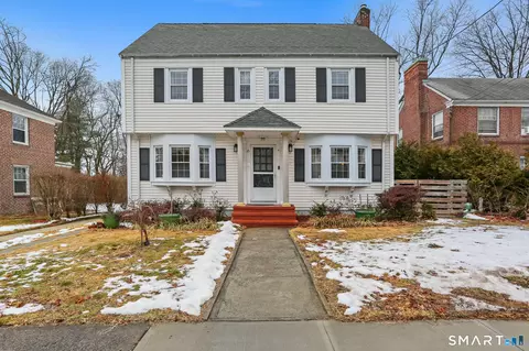 40 Bellevue Rd, New Haven, CT 06511