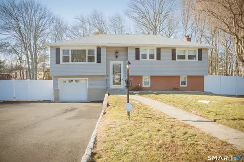 11 Jillson Dr, East Haven, CT 06512