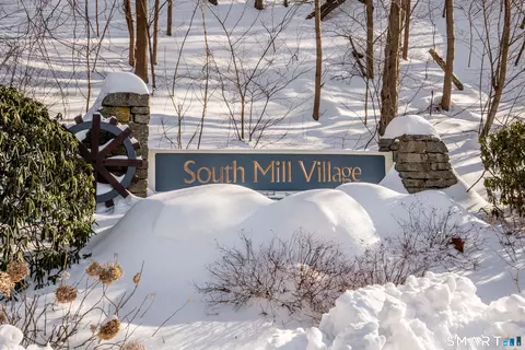 95 S Mill Dr #95, Glastonbury, CT 06073