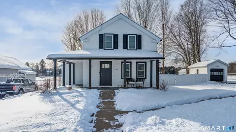 735 Matthews St, Bristol, CT 06010