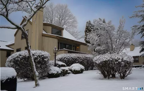 635 North Trl #B, Stratford, CT 06614