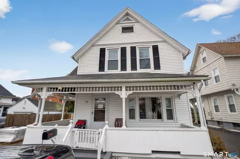 4 Robbins Ct, Norwich, CT 06360