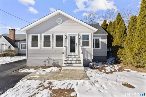 106 Burr St, East Haven, CT 06512