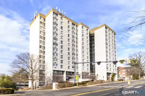 60 Strawberry Hill Ave #707, Stamford, CT 06902