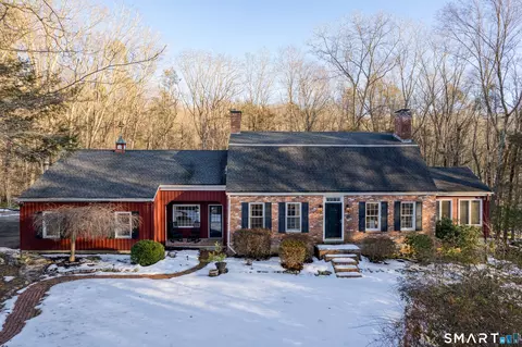 100 Concord Dr, Madison, CT 06443
